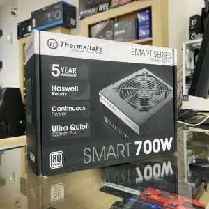 Fuente Thermaltake 700W 80+White Smart (Usada sin caja)