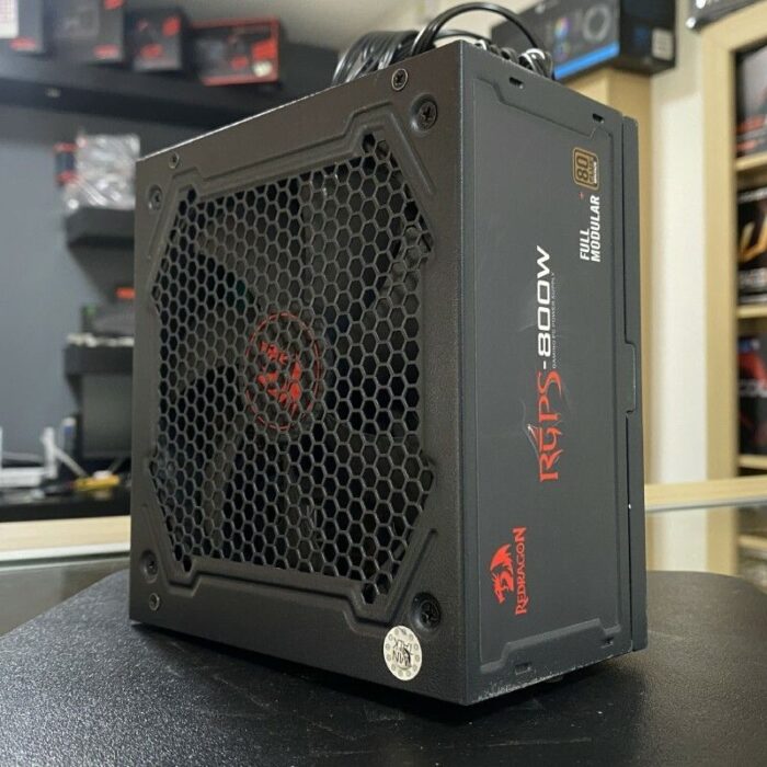 Fuente Redragon 800W 80+Bronze RGPS (Usado)